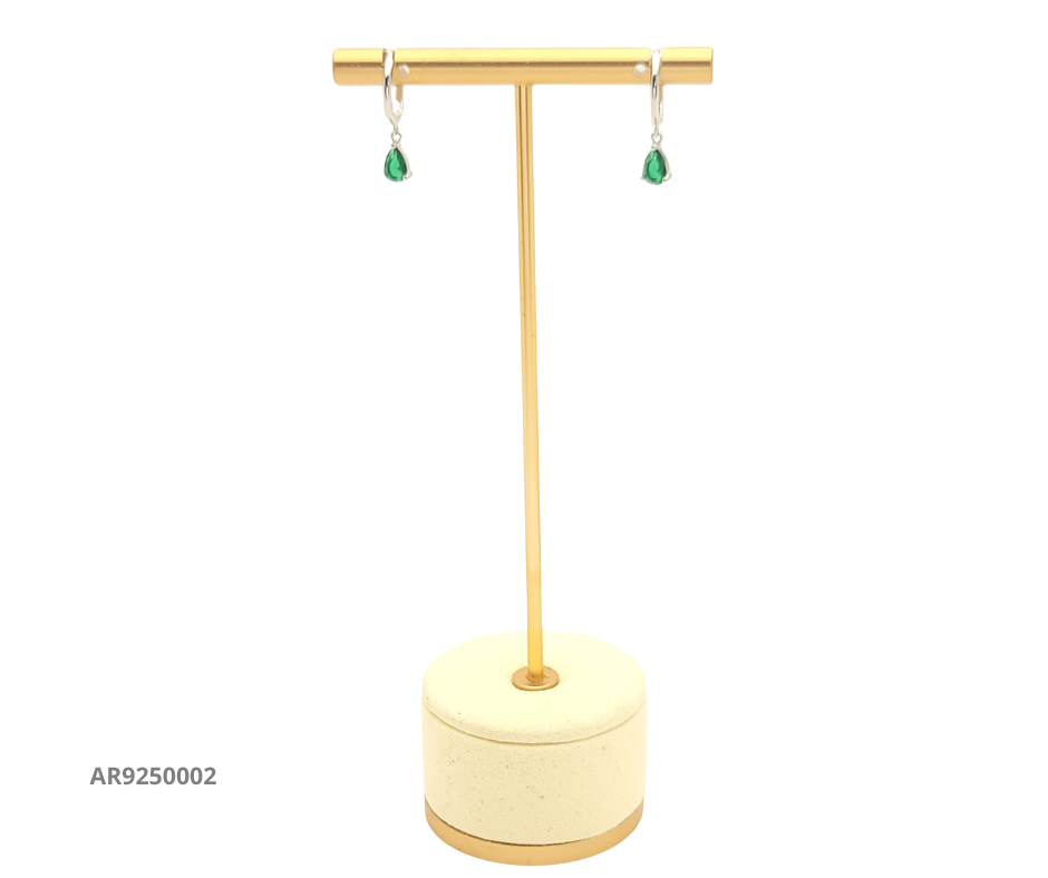 Aretes en plata con piedra en lágrima verde