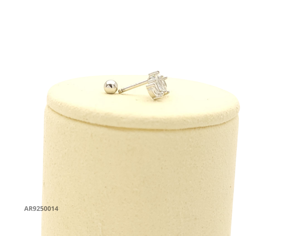 Aretes con diseño de hojas y zirconias