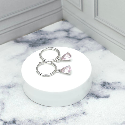 Aretes de plata con cuarzo rosa en corte lágrima