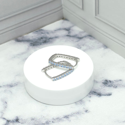 Aretes de plata con incrustaciones de circonias