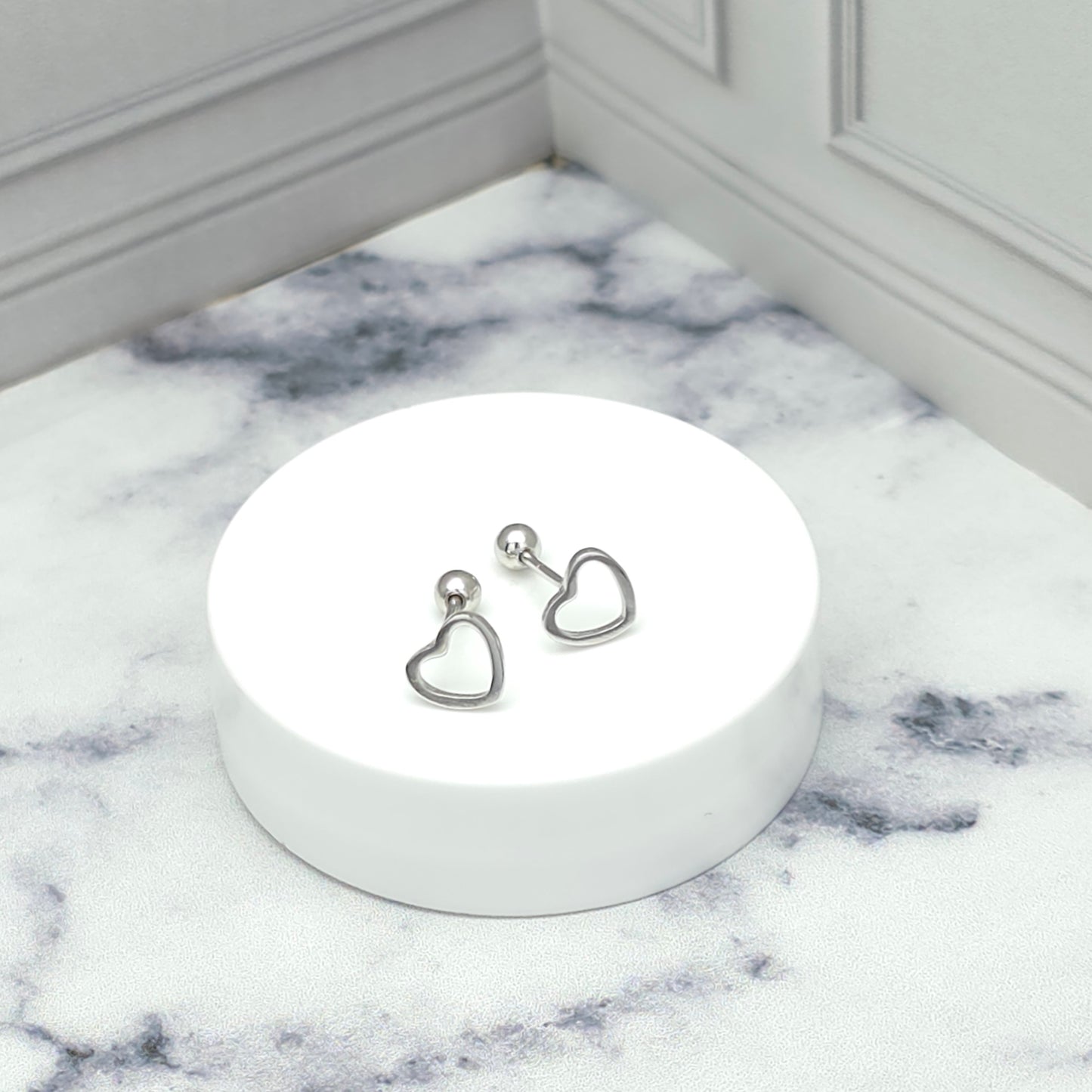 Aretes de plata corazón calado
