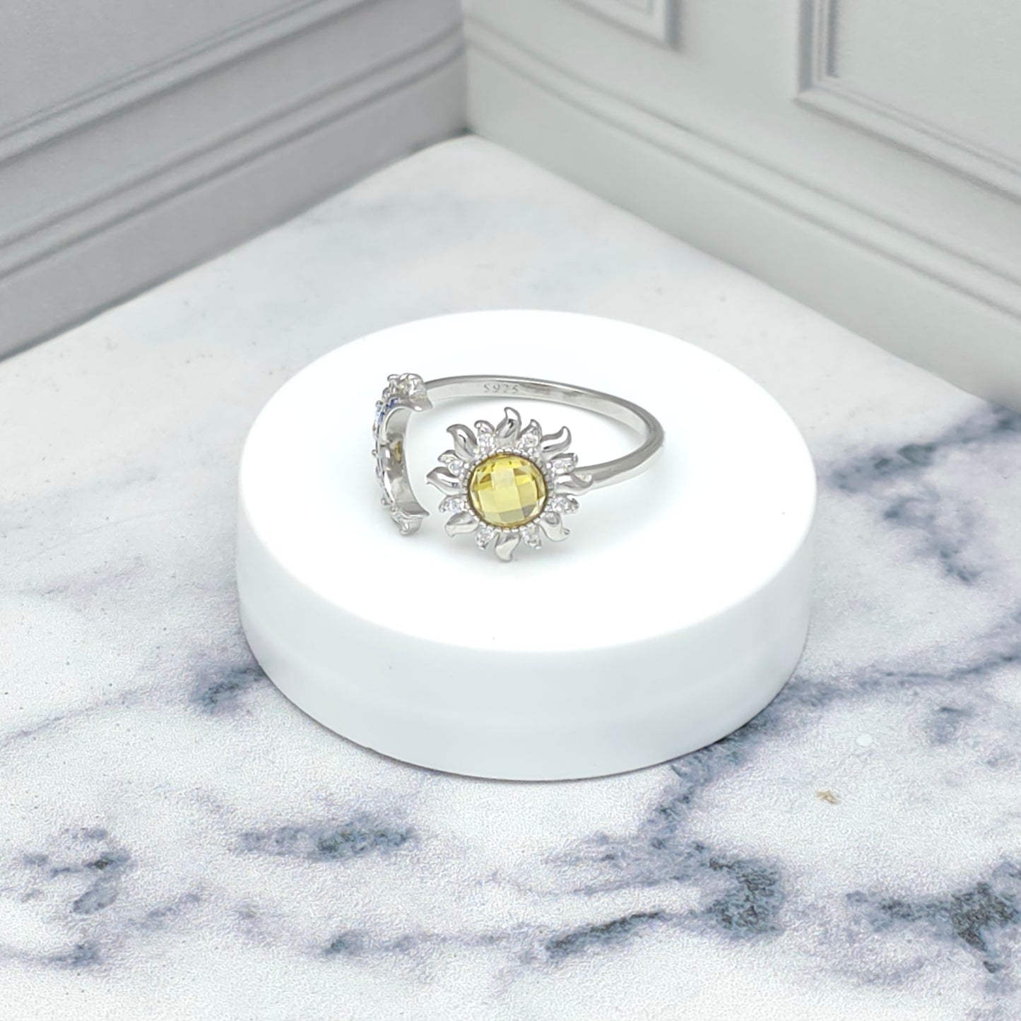 Anillo “Sol y Luna”