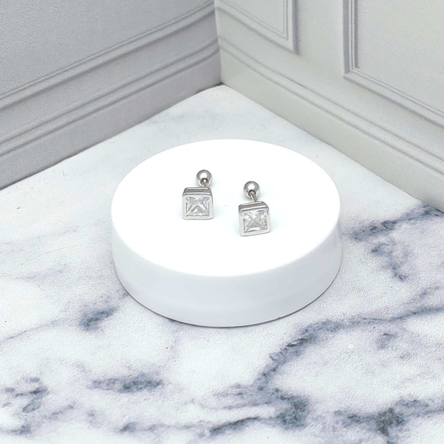 Aretes de plata con circonia cuadrada