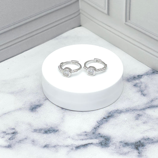 Argollas de plata con circonia ovalada