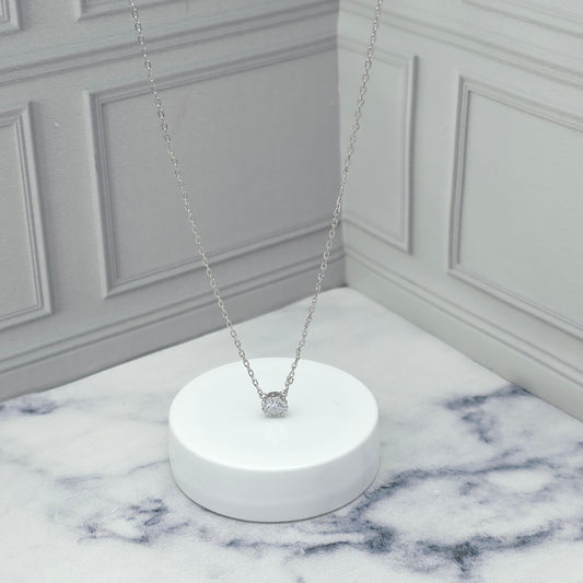 Collar de plata con circonia brillante