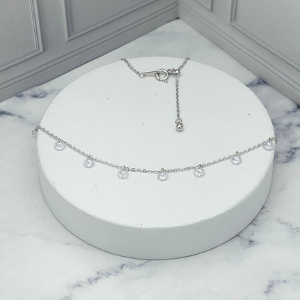 Collar de plata con dijes de circonia