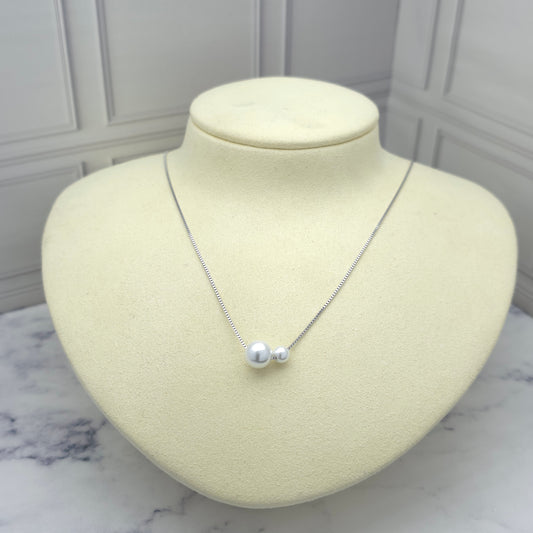 Collar de plata con doble perla