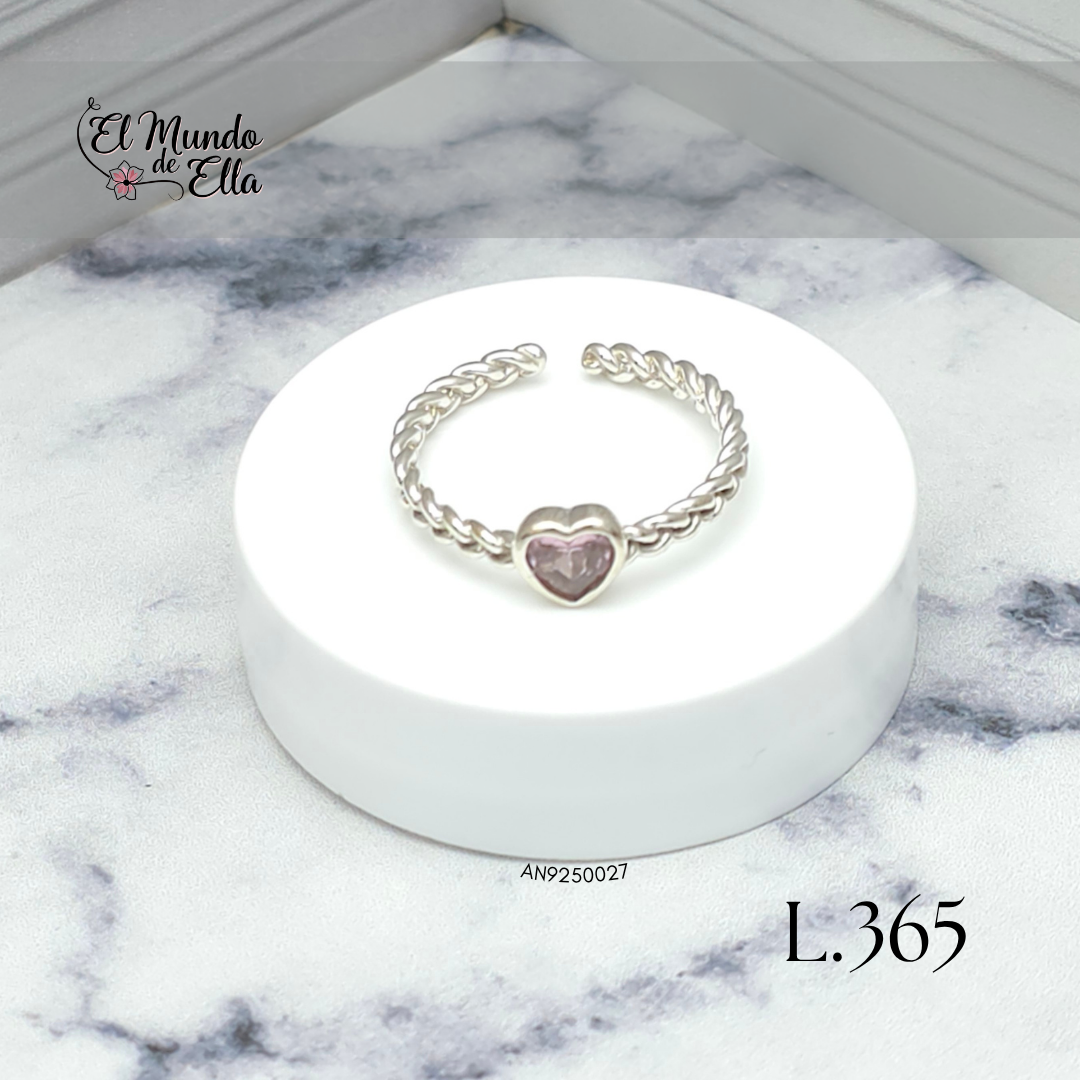 Anillo ajustable con corazón trenzado