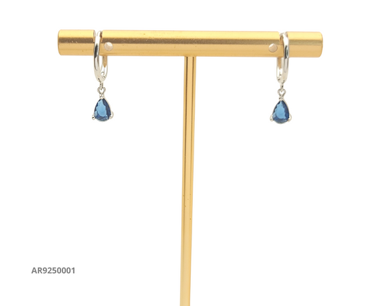 Aretes tipo argolla con piedra azul en gota