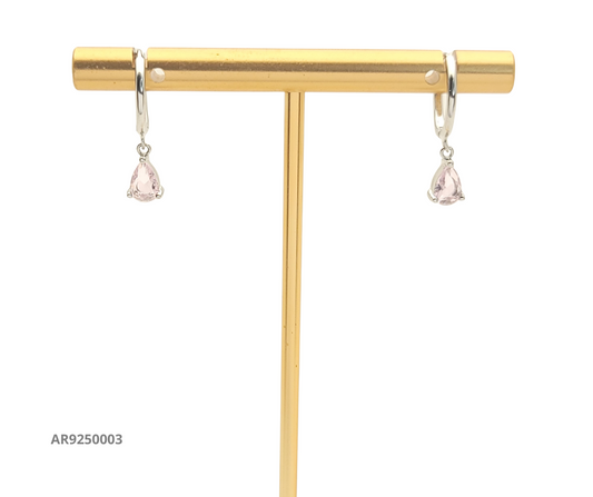 Aretes de plata con cuarzo rosa en corte lágrima