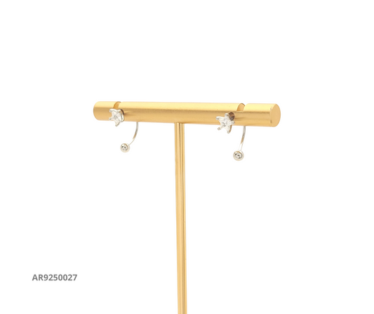 Aretes estrella y detalle colgante