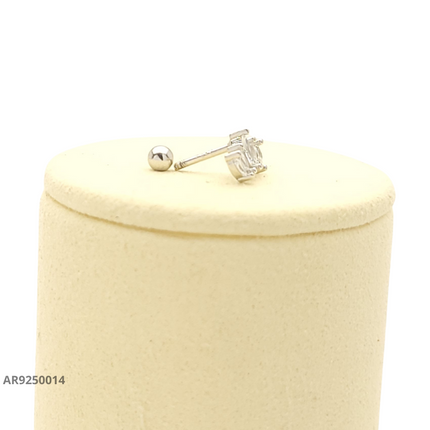 Aretes con diseño de hojas y zirconias