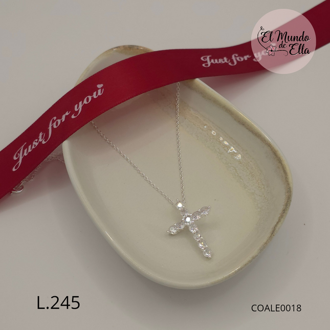 Collar con Dije de Cruz de Cristales
